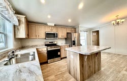 102 Middle Road, Greentown, PA 18426