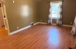 632 E 7th Ave, Hutchinson, KS 67501