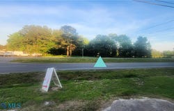 George Washington Mem Highway, Gloucester, VA 23061
