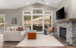 213 E Sapphire Ln, Spokane, WA 99208