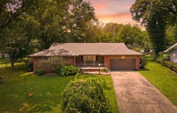 2411 S Mayfair Avenue, Springfield, MO 65804