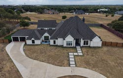 209 Carriage Hill Lane, Heath, TX 75032