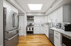 7200 N Ridge Boulevard, Chicago, IL 60645