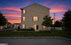 1047 CHAPMAN Circle, HATFIELD, PA 19440