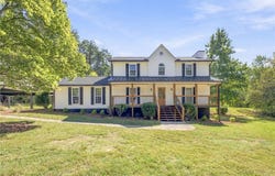 35 Pullman Street, Rockmart, GA 30153