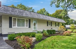 19 Stephen Road, Schenectady, NY 12302