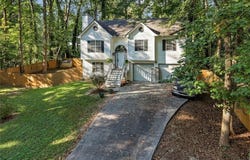 1568 Pine Circle, Austell, GA 30168