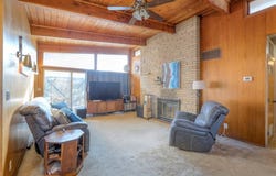 9 Crestview Drive, Paola, KS 66071