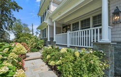 6 Shell Drive, Glen Cove, NY 11542