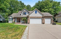2516 Roundtree Circle, Midland, MI 48642