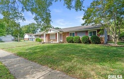 30 POWELL Street, Riverton, IL 62561-0000