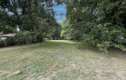 124 E Crockett, DeKalb, TX 75559