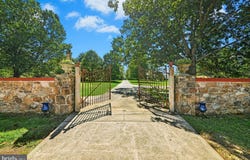 1807 APPLE TREE Lane, BETHLEHEM, PA 18015