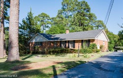 734 Cumberland Circle, Rockingham, NC 28379