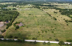 CR 166, Callisburg, TX 76273