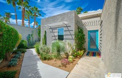 671 Dunes Ct, Palm Springs, CA 92264