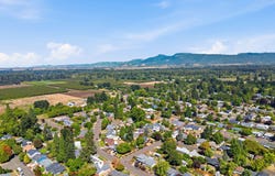 4700 THUNDERBIRD St, Eugene, OR 97404