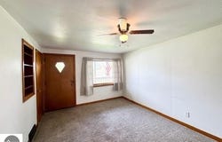 520 S Franklin, St Louis, MI 48880