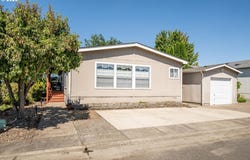 1699 N TERRY St, Eugene, OR 97402