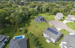 11732 Azure Circle, Inver Grove Heights, MN 55077