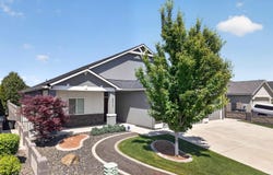 8913 Sophie Rae Ct, Pasco, WA 99301