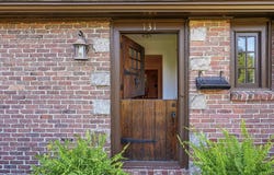 131 Wenonah Rd, Longmeadow, MA 01106