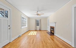 201 AUGUSTA Street, Easley, SC 29640-2102