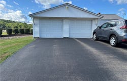 203 Mountain View Rd, Uniontown, PA 15401