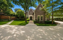 14907 Lake Forest Drive, Addison, TX 75254