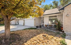 1809 W Eaglecrest Dr, Nampa, ID 83651