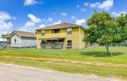 2540 Avenue C, Ingleside, TX 78362