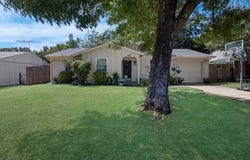 1215 Aransas Drive, Euless, TX 76039