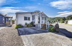 100 RIVER BEND Rd, Reedsport, OR 97467
