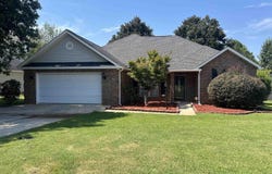 228 Golden Eagle Drive, Kathleen, GA 31047