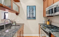 2049 WALNUT Street, PHILADELPHIA, PA 19103