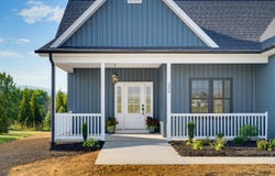 204 LOCUST GROVE LN, STUARTS DRAFT, VA 24477