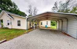 13972 E Nighthawk Road, Nevada, MO 64772