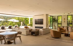 16988 Strawberry Dr, Los Angeles, CA 91436