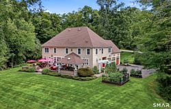 8 Lindera Lane, Clinton, CT 06413