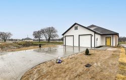1020 Burnett Boulevard, Alvarado, TX 76009