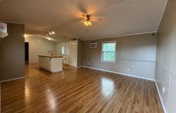 723 Kayroe Rd, Adkins, TX 78101