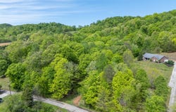 W Bullrun Valley Drive, Heiskell, TN 37754