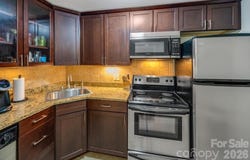 647 Town Mountain Road, Asheville, NC 28804