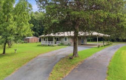 724 Lone Pine Rd. S, Greers Ferry, AR 72067