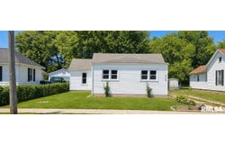612 S LINCOLN Street, Divernon, IL 62530