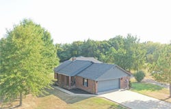 16091 Meadow View RD, Cameron, OK 74932