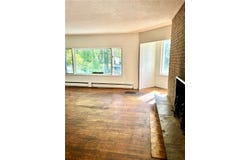 32 Lakeview Park, Rochester, NY 14613