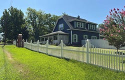 314 E Rosewood St, Hugo, OK 74743