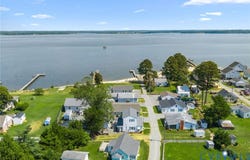 205 Rappahannock Drive, Dunnsville, VA 22454