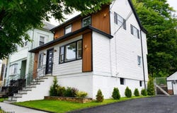 407 E 10Th Ave, Roselle Boro, NJ 07203-2201